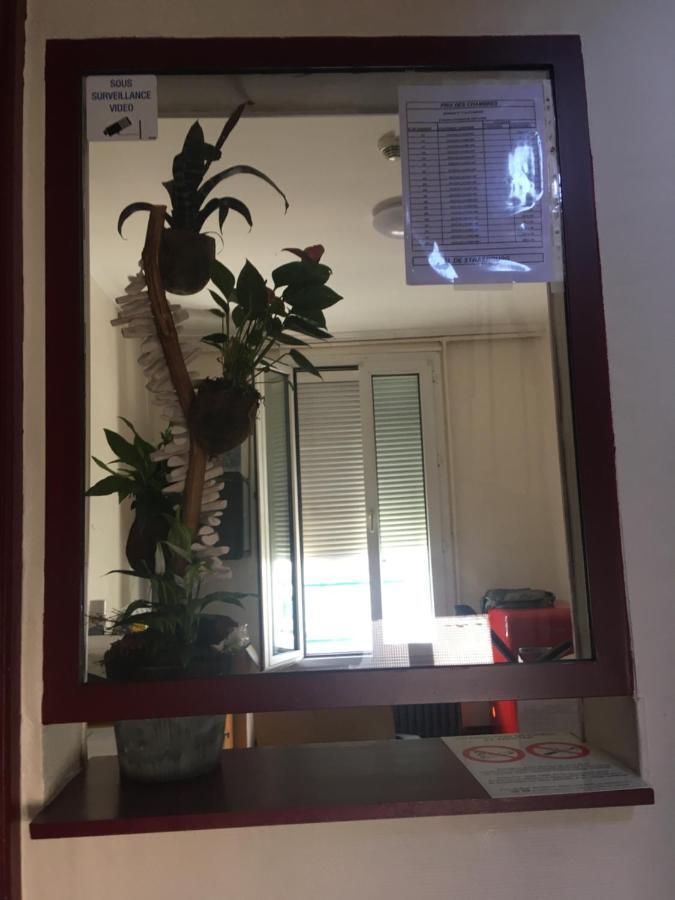 Hotel De Strasbourg 欧奈索斯博伊斯 外观 照片